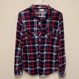 Passport Button Up!! Size M. Adjustable sleeves